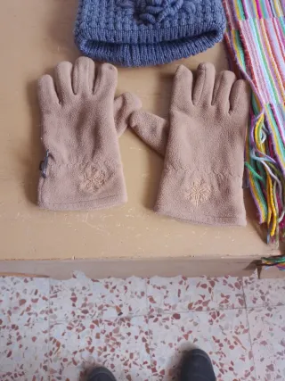 Conjunto gorro, guantes y bufanda