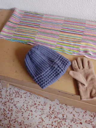 Conjunto gorro, guantes y bufanda