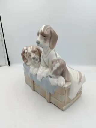FIGURA LLADRÓ CACHORROS PERROS