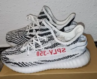 Yeezy Boost 350 V2 Zebra Talla 43