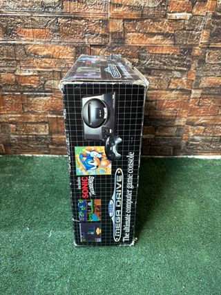 Sega Mega Drive sin usar