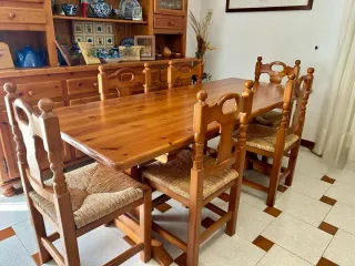 Conjunto de alacena - aparador,  mesa y 6 sillas