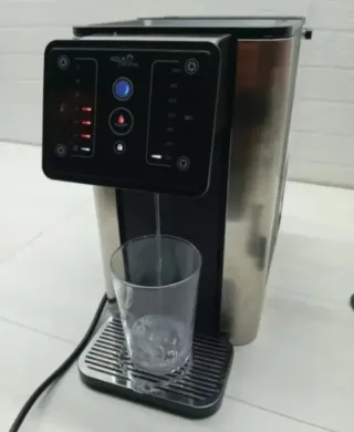 Dispensador Agua Caliente y Fría