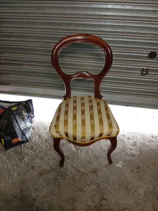 Silla Isabelina Madera y Tela