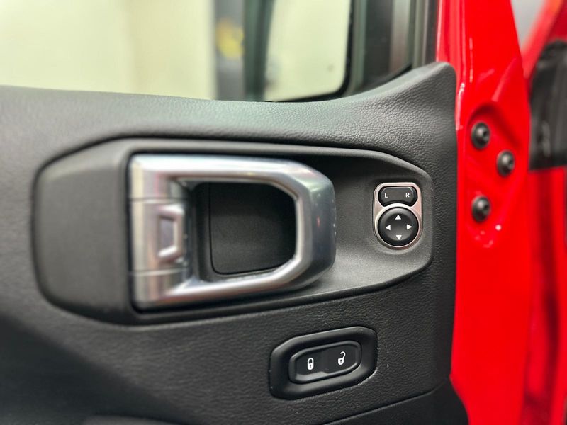 Jeep Wrangler 2021, foto 31