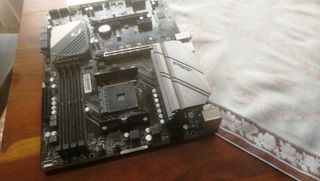 Placa Base ASRock X570 Phantom Gaming 4