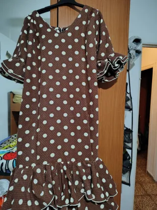 Traje de flamenca lunares marrón