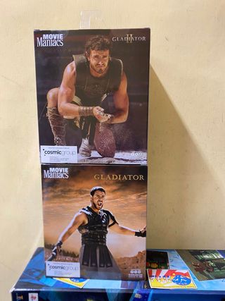 Coppia Statue Gladiator Lucius Maximus Movie Mania