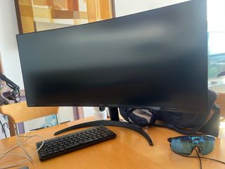 Pantalla Curva LG Negra 34"