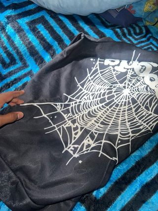 Sudadera Negra con Diseño de Telaraña Spider