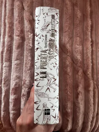 "La puerta oscura I. El viajero" de David Lozano.