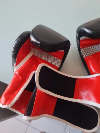 Guantes Boxeo Custom Fighter Negros y Rojos .