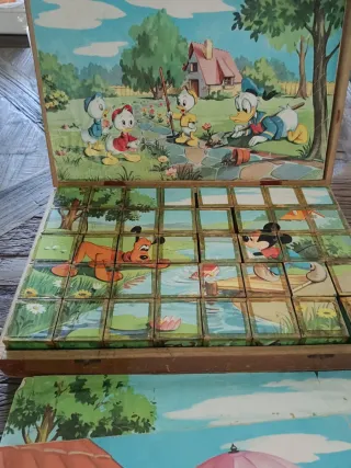 Puzzle Disney- cubes 2040 caja de Madera