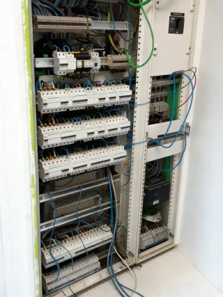 Electricista, Pintor Reformista.