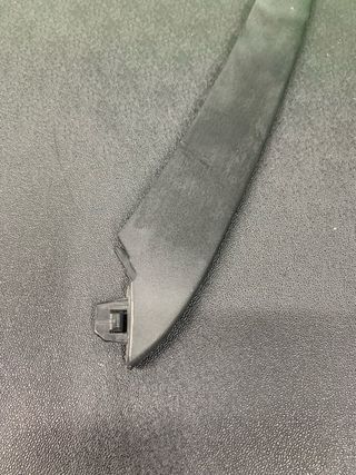 MOLDURA IZQUIERDA PARACHOQUES PORSCHE CAYENNE