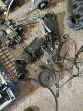 Bloque motor Ford Transit y varias piezas