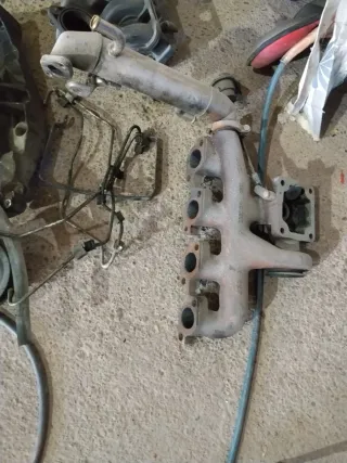 Bloque motor Ford Transit y varias piezas