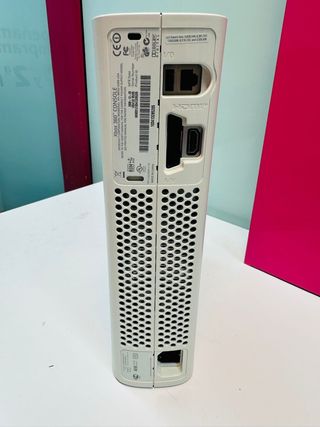 Consola Xbox 360 (sin Mando)