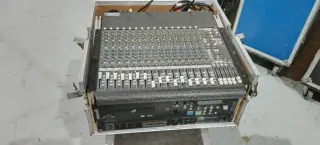 Mesa de Sonido Mackie 1604-VLZ PRO