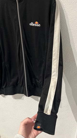 Chaqueta negra Ellesse