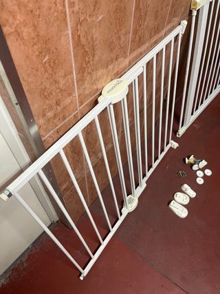 Barreras de seguridad MUNCHKIN para niños
