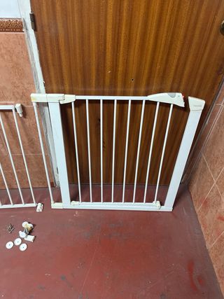 Barreras de seguridad MUNCHKIN para niños
