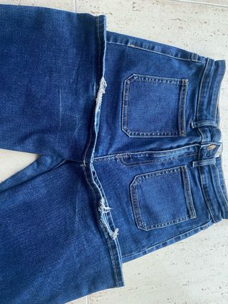 Pantalón vaquero Stradivarius