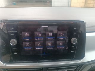 Volkswagen T-Roc 2024
