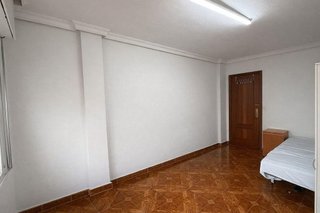 Piso en venta en Villayuventus-Renfe en Parla