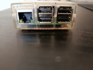 Raspberry Pi3b con ventiladores + carcasa + mandos