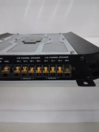 VIETA N-4110 Amplificador