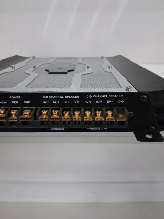 VIETA N-4110 Amplificador