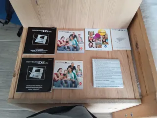 Nintendo DS Lite Negra + Juegos y Accesorios