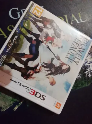 Bravely Default 3DS PAL Español Como Nuevo