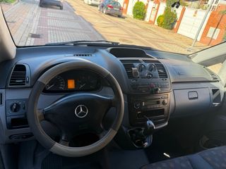 Mercedes-Benz Vito 2012