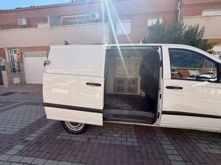 Mercedes-Benz Vito 2012
