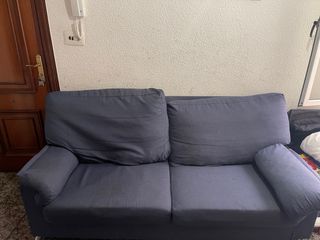 Sofá azul de tela