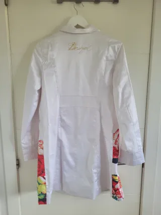 Gabardina Desigual Talla 42 Flores