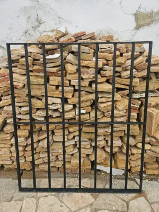 Reja de hierro.