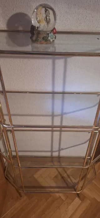 Estantería metálica cristal dorada