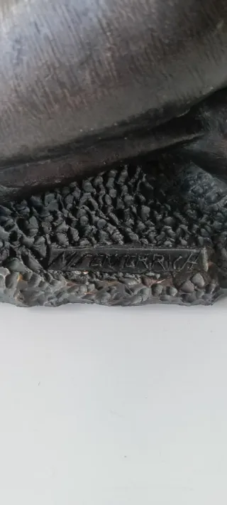 Escultura femenina de bronce Miguel Senserrich