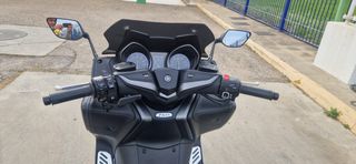 Yamaha T-Max 560 ABS Negra