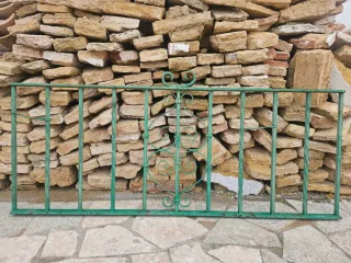 Reja de hierro forjado decorativa