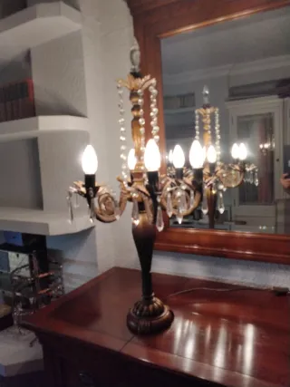 Lámpara Candelabro Dorada y Transparente