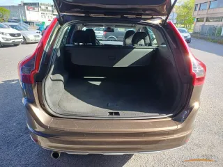 VOLVO XC60 2.0 D3 KINETIC