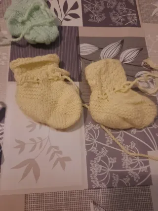 Scarpine lana e cotone neonato fatte a mano