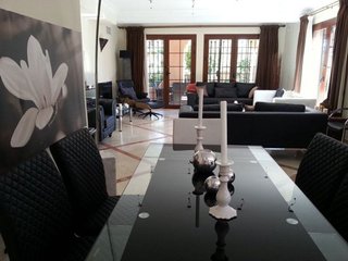 Chalet en alquiler en Centro Urbano en Estepona
