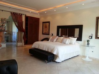 Chalet en alquiler en Centro Urbano en Estepona