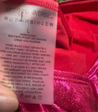 Bañador fucsia metalizado Miss Universe x Rubin Si