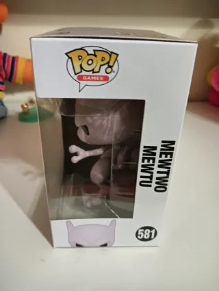 Funko Pop Mewtwo Pokémon 581
